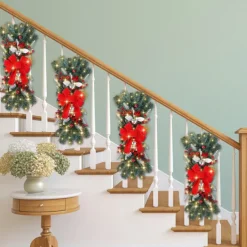 Christmas Wreaths Xmas Swags with Lights Cordless Prelit Stairway Stairway Staircase Window Wall Decoration Teardrop Trim Wreath Rattan Shopping Mall Hotel Outdoor