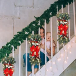 Christmas Wreaths Xmas Swags with Lights Cordless Prelit Stairway Stairway Staircase Window Wall Decoration Teardrop Trim Wreath Rattan Shopping Mall Hotel Outdoor