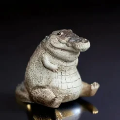 Crocodile Ornament - Resin Tea Pet For Home Decor, Collectibles, And Living Room Bar Cafe Decor - Miniature Landscape And Desk Decoration