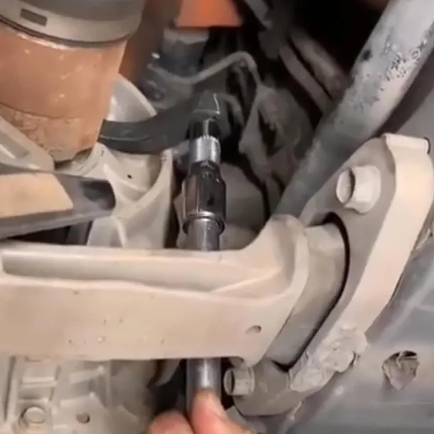 Crowbar Adapter Head, Crowbar Adapter Head Tool, Extra Strong Crowbar with Adjustable Angle Head, Infinite Ratchet Angle and Ratchet Lever Adapter Head