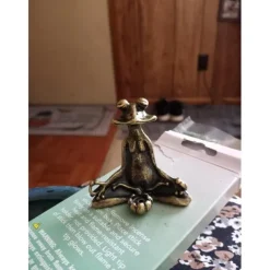 Cute Sitting Frog Statue Incense Holder Yoga Frog Sculpture Home Office Desk Decoration Ornament Gift