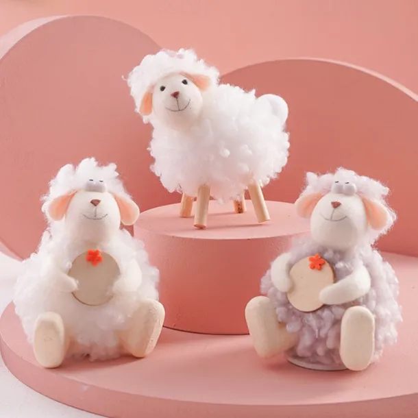 Cute Wooden Sheep Decor – Islamic Festival Table Ornament with Writable Sign for Ramadan & Eid, Adorable Gift for Celebrations & Party Decorations