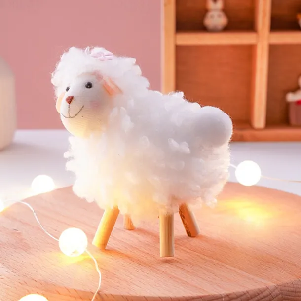 Cute Wooden Sheep Decor – Islamic Festival Table Ornament with Writable Sign for Ramadan & Eid, Adorable Gift for Celebrations & Party Decorations