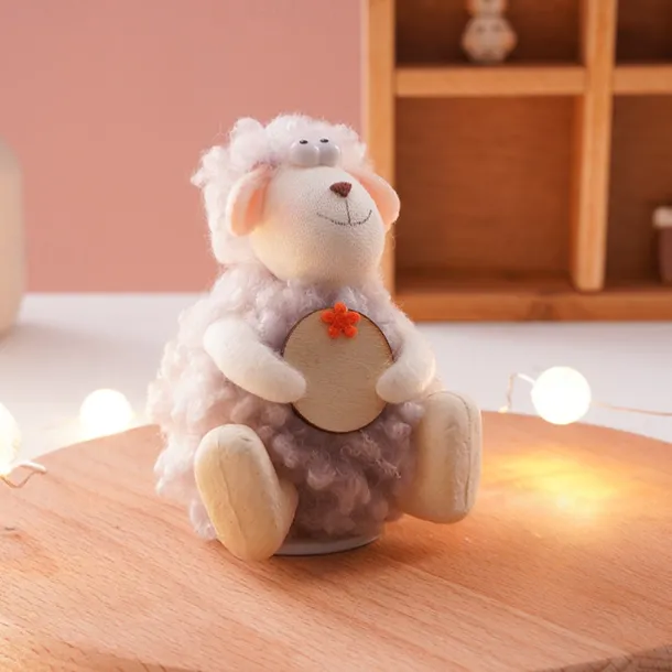 Cute Wooden Sheep Decor – Islamic Festival Table Ornament with Writable Sign for Ramadan & Eid, Adorable Gift for Celebrations & Party Decorations