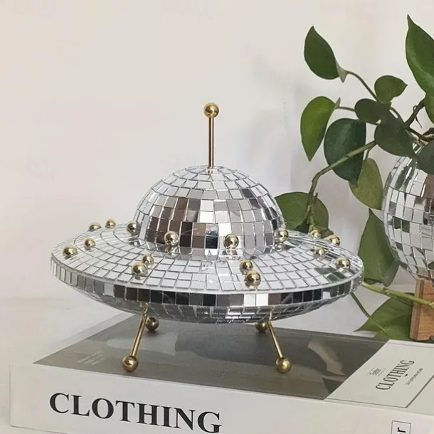 Disco Ball UFO Desktop Decor, Modern Retro Creative Decor, Alien Lovers, For Children And Friends, Room Decoration Desktop Display Decor