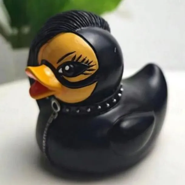 Duck Statue Decor Goth Satanic Duck, Gothic Punk Resin Collectible Figurines Ducks, Cute Little Duck Statue Crafts, Novelty Decorative Satan Duck Ornaments Halloween Decoration