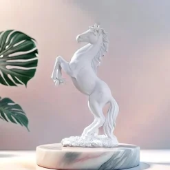 Elegant Resin Horse Statues, A Set of Three Majestic Horses in Black, White, and Golden, Perfect for Home Decor, Suitable for Entryways, Bar Carts, Living Rooms, and Offices