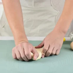 Extra Large Silicone Pastry Mat - 3mm Thick Non-Stick Dough Rolling Mat with Measurements, Perfect for Baking, Kneading, Rolling Dough, and Crafting, Easy to Clean and Durable Kitchen Tool, 65x40 cm