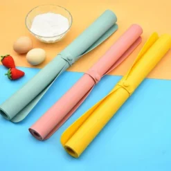 Extra Large Silicone Pastry Mat - 3mm Thick Non-Stick Dough Rolling Mat with Measurements, Perfect for Baking, Kneading, Rolling Dough, and Crafting, Easy to Clean and Durable Kitchen Tool, 65x40 cm