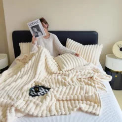Faux Blanket, Anti-Static Flannel Soft Warmth Quilt Comforter Cozy Blanket, Luxury Faux Throw Blanket, Christmas Decorative Couch Blanket for Couch Bed Chair Sofa Christmas Gift