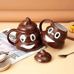 Funny Poop Ceramic Mug Cartoon Smile Coffee Milk Mug Porcelain Water Cup with Handgrip Lid Tea Cup Office Drinkware