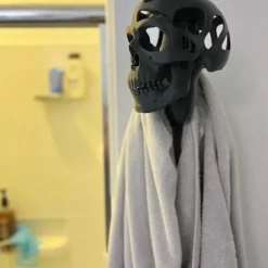 Halloween 3D Skull Helmet Display Stand Removable Skull Accessory Adjustable Height Helmet Holder for Bikers, Motorcyclists, Cyclists Wall Mount Perfect Gift