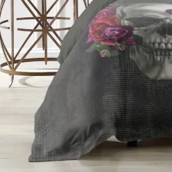 Halloween Skull Duvet Cover Set - Spooky and Stylish Skull Design - Includes Duvet Cover and Pillowcases - Soft and Cozy Fabric - Perfect for Adding a Halloween Vibe to Your Bedroom