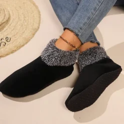 Indoor Non-Slip Thermal Socks Indoor Ladies Floor Socks Women Winter Fuzzy Socks Non-Falling Thickening Socks for Yoga Pilates Dance