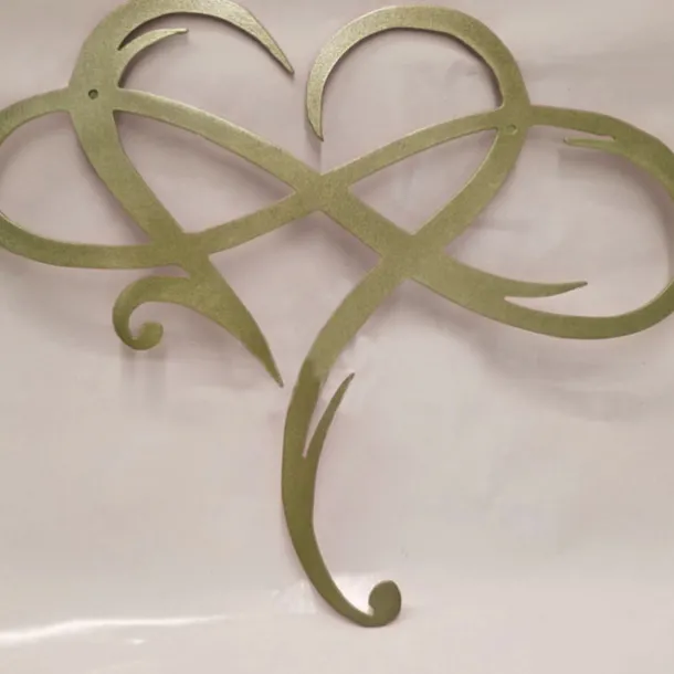 Infinity Heart Wall Decor, Unique Infinity Heart Metal Art Wall Decor Love Sign Steel Wall Plaques Bedroom Ornaments for Home Wedding Decor, Room Living Room Decoration