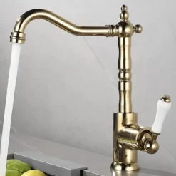 Kitchen Faucet 360 Swivel Antique Sink Faucet Mixer Tap Fashion Gold Sink Faucet Copper Hot and Cold Basin Tap