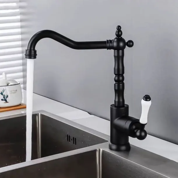 Kitchen Faucet 360 Swivel Antique Sink Faucet Mixer Tap Fashion Gold Sink Faucet Copper Hot and Cold Basin Tap