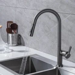 Kitchen Faucet with Pull-out Spray,Single Handle One Hole Brass High Arc 2-modes 360°Rotatable Modern Contemporary Kitchen Taps