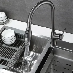 Kitchen Faucet with Pull-out Spray,Single Handle One Hole Rotatable Electroplated Pull-out / Pull-down / Standard Spout / Tall / High Arc Centerset Modern Contemporary Style Kitchen Taps