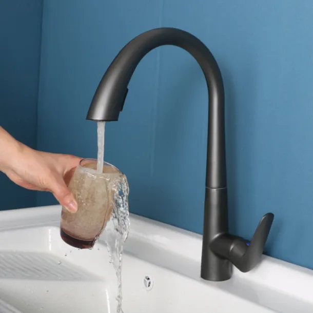 Kitchen Faucet with Pull-out Spray 360° Rotated Single Handle One Hole Minimalist Modern Contemporary Kitchen Taps