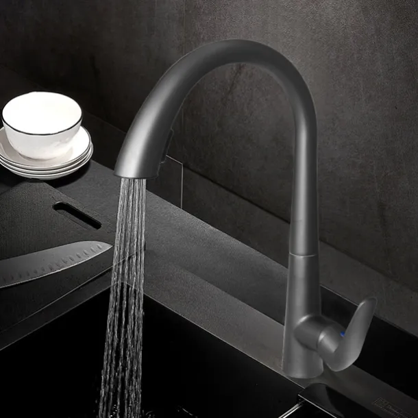 Kitchen Faucet with Pull-out Spray 360° Rotated Single Handle One Hole Minimalist Modern Contemporary Kitchen Taps