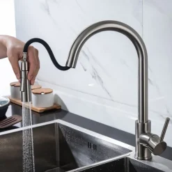 Kitchen Faucet with Pull-out Spray,Single Handle One Hole 2-modes Brass Kitchen Taps