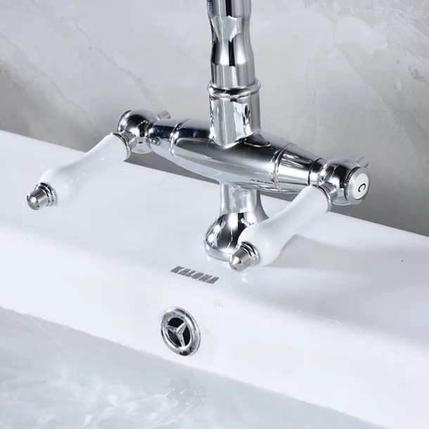 Kitchen Faucet,Two Handles One Hole Antique Brass / Electroplated / Painted Finishes Standard Spout Centerset Antique Kitchen Taps