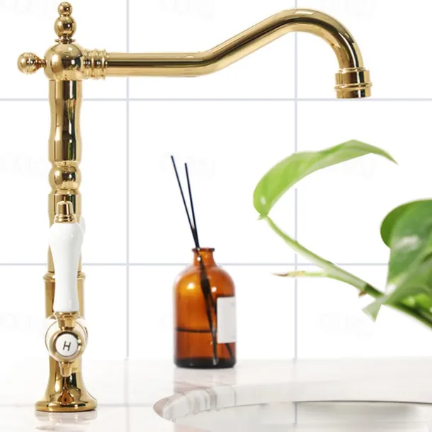 Kitchen Faucet,Two Handles One Hole Antique Brass / Electroplated / Painted Finishes Standard Spout Centerset Antique Kitchen Taps