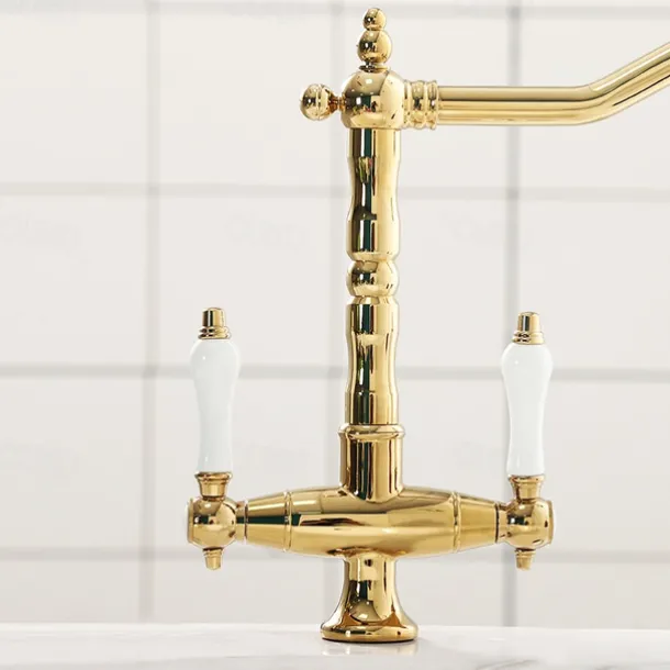 Kitchen Faucet,Two Handles One Hole Antique Brass / Electroplated / Painted Finishes Standard Spout Centerset Antique Kitchen Taps