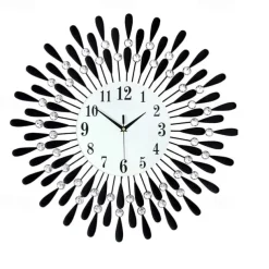 Large Wall Clock Metal Decorative Silent Non-Ticking Big Clocks Modern Home Decorations for Living Room Bedroom Dining Room Office