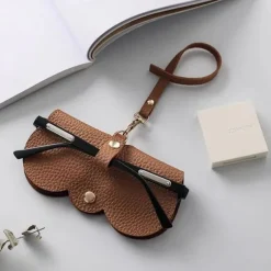 Leather Glasses Case Sunglasses Pouch, Portable Eyeglass Carrying Case, Cute men & women, Multicolour