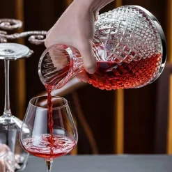 Luxury Rotating Wine Decanter Lead-Free Clear Crystal Glass Red Wine Aerator Decanter Set Elegant for Wine Lovers