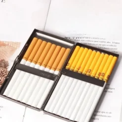Metal Cigarette Case, Lightweight and Portable, Pressure-Resistant, Holds 20 Cigarettes