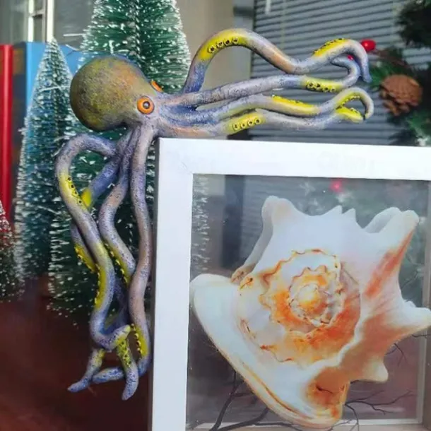 Octopus Resin Ornament - Handcrafted Reclaimed Resin Door Crawler,It Perfectly Matches Your Patio Or Living Room Table
