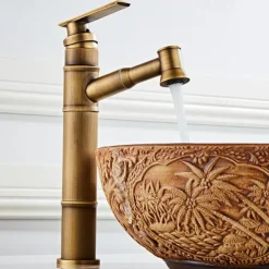 ORB Bathroom Sink Faucet,Pull out Spray Antique Brass Single Handle One Hole Bath Taps