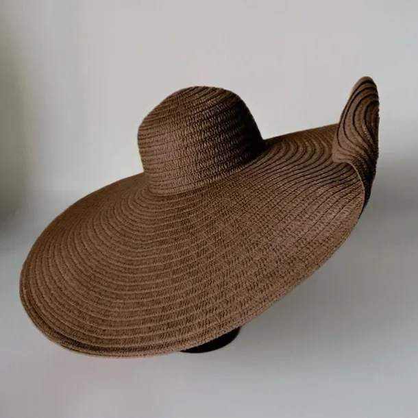 Oversized Brim Sun Hat, Women Elegant Breathable Straw Hats Outdoor Easter Beach Travel Sunscreen Cap Valentines Gifts