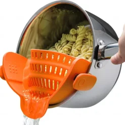 Pasta Strainer for Kitchen, Pot Strainer Clip on Strainer Colander Silicone and Colanders for Spaghetti Noodle Food Pan