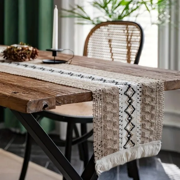 1pc, Bohemian Patchwork Burlap Table Runner - Farmhouse Style Doily for Country Weddings, Bridal Showers, and Dinner Parties - Perfect Home Decor