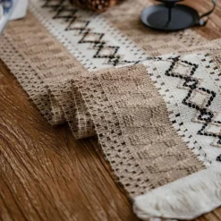 1pc, Bohemian Patchwork Burlap Table Runner - Farmhouse Style Doily for Country Weddings, Bridal Showers, and Dinner Parties - Perfect Home Decor