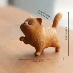 1pc Boxwood Carving Cat With Modern Childlike, Cute And Simple, Arrogant And Wealthy Little Cat Handle, Play With Animal Ornaments On The Go, Home Decor
