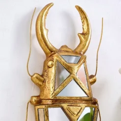 1PC Ccreative Rresin Mmaterial Gold Asilver Uunicorn Beetle Home Decoration Hhandicraft Wall Hanging with a Special Design Of Mmirror Inlaid Surface is a Good Collectible For Iinsect Eenthusiasts