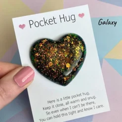 1pc, Pocket Hugging Heart Pocket Hugging Love Gift Small Hug Decoration Glass Heart Glitter Heart Gift For Girls Women Valentine's Day, Birthday, Wedding, Party Favors
