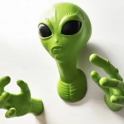 1pc Scary Green Big Eyes Alien Wall Hanging, Carnival Mystery Horror Alien, Party Decoration, Walls Poking Heads And Hands For Bedroom Living Room Window Door RV Wall Hanging Gifts