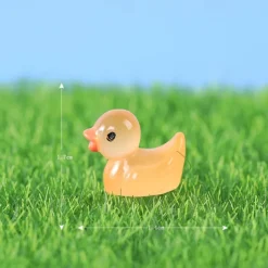 30pcs Mini Luminous Ducks Cute Resin Ducks Glow In The Dark Miniature Ornament Tiny Ducks For DIY Garden Dollhouse