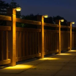 2/4pcs Solar Fence Light, Solar Gutter Light Outdoor 3LED Waterproof Deck Sink Wall Light, Garden Landscape Lighting Wall Light, Villa Decoration Light Porch Terrace Driveway Deck Stairs Lighting