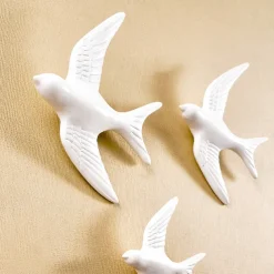 3pcs/set Modern White Flying Bird Wall Decor, Resin 3D Swallow Wall Hanging, Minimalist Home and Hotel Indoor Decoration