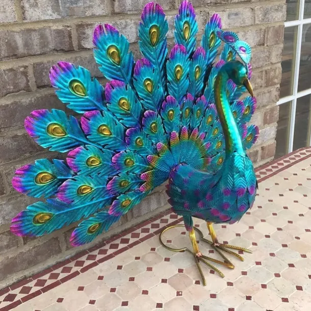 Peacock Statue Decor - 2023 Newest Metal Peacock Outdoor Beautiful Peacock Statue Garden Decor, Realistic Animal Peacock Outdoor Statue for Yard Home Art Lawn Decor