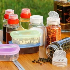 6-Piece Set Travel Spice Kit Spice Containers for Camping Portable Spice Kit Camping Salt Pepper Shakers Camping Spice Containers Seasoning Storage with Bag for Home Kitchen Camping BBQ Traveling