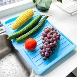 Plastic Dish Drainer Board, Large White Draining Tray with Side Drop Slope Diversion, Water Drain Board Drying Plate Dish Strainer Mat with Non-Slip Base for Bowl Cup Kitchenware