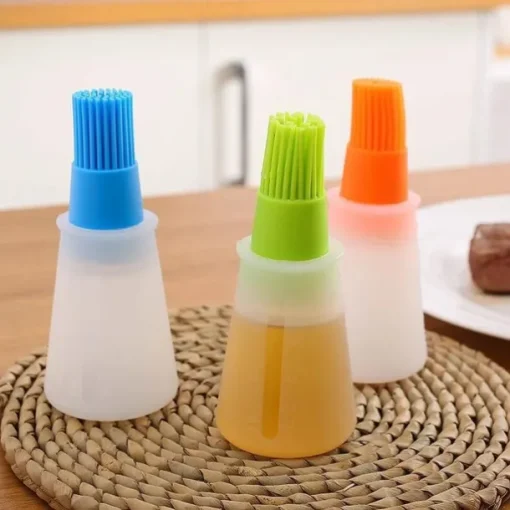 Portable Silicone Oil Bottle With Brush Grill Oil Brushes Pastry Plastic Kitchen Oil Bottle Outdoor Baking BBQ Brush